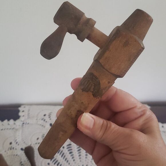 Vintage Lot of 3 Wooden Beer Wine Whiskey Keg Barrell Tap Spigot Spouts - Picture 10 of 11